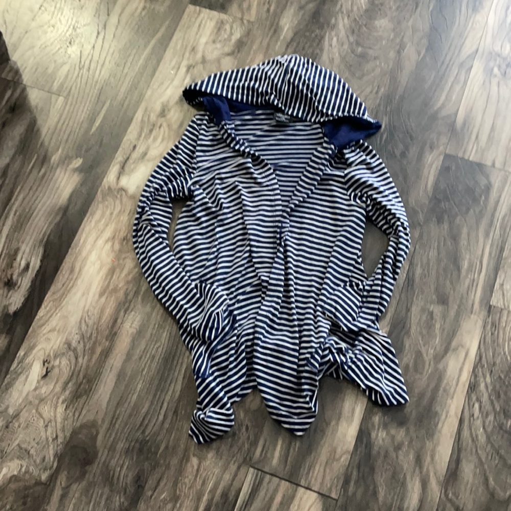 Long sleeve hooded sweater
